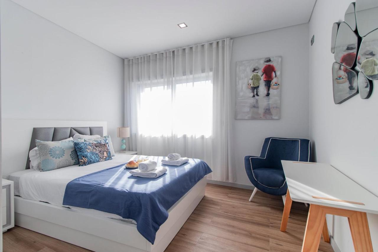 Downtown 1Br Apartment W/ Balcony By Lovelystay Порто Екстериор снимка