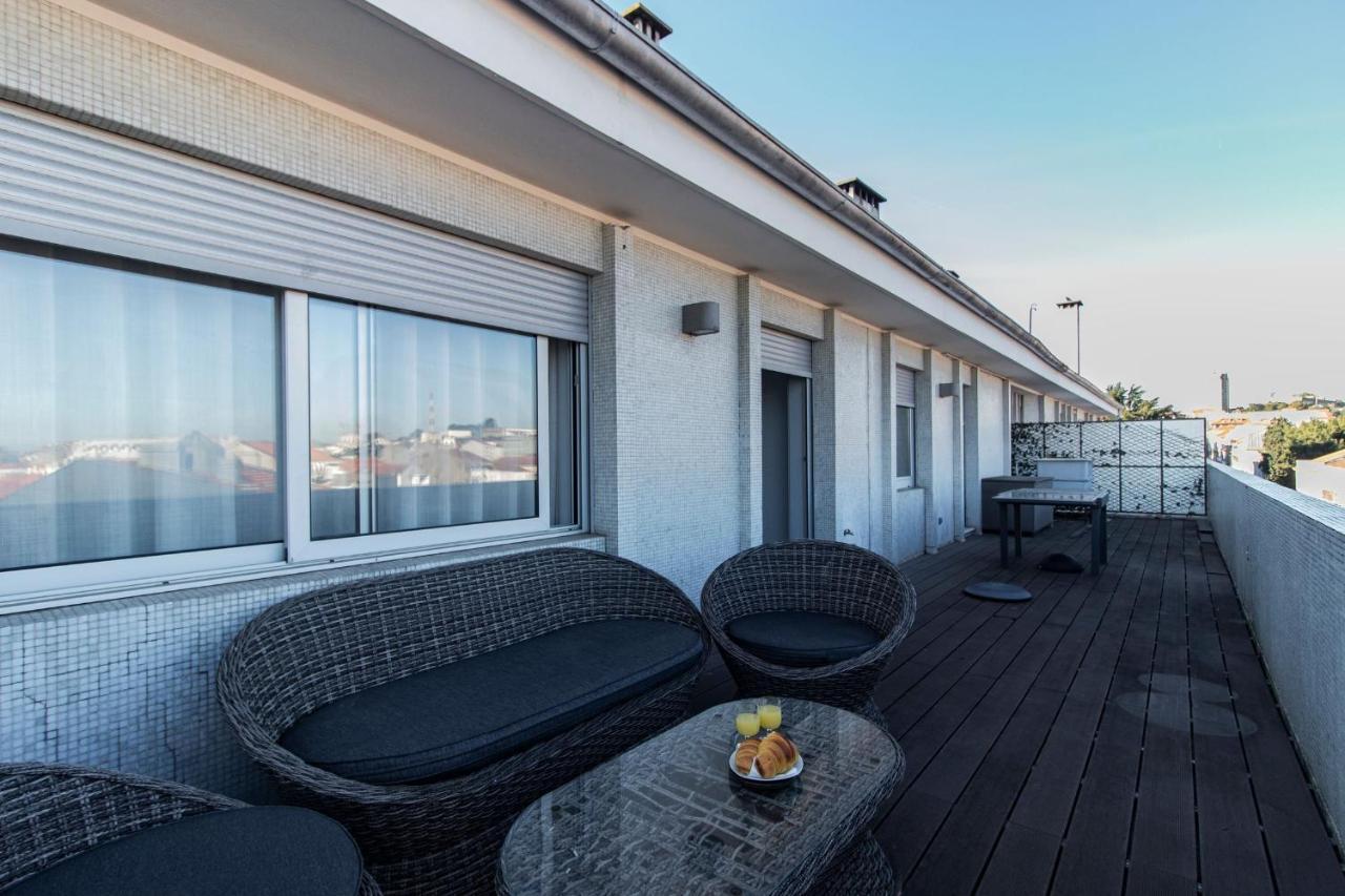 Downtown 1Br Apartment W/ Balcony By Lovelystay Порто Екстериор снимка